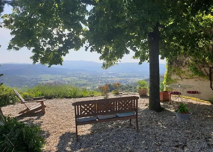 Oda ve Kahvaltı Le Rocher De Sampzon