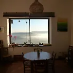 Le Rocher De Bed & Breakfast