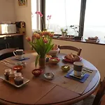 Le Rocher De 3* Sampzon